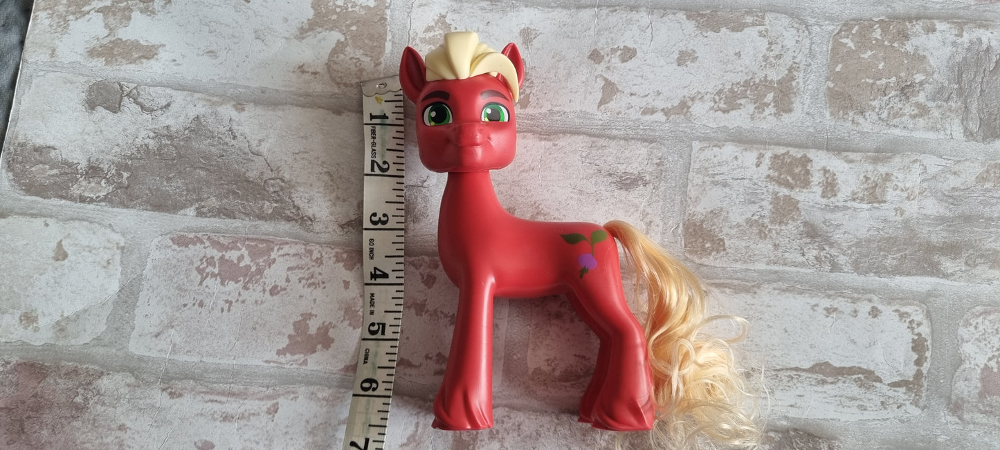 G5 My Little Pony Deputy Sprout (Larger size brushable)