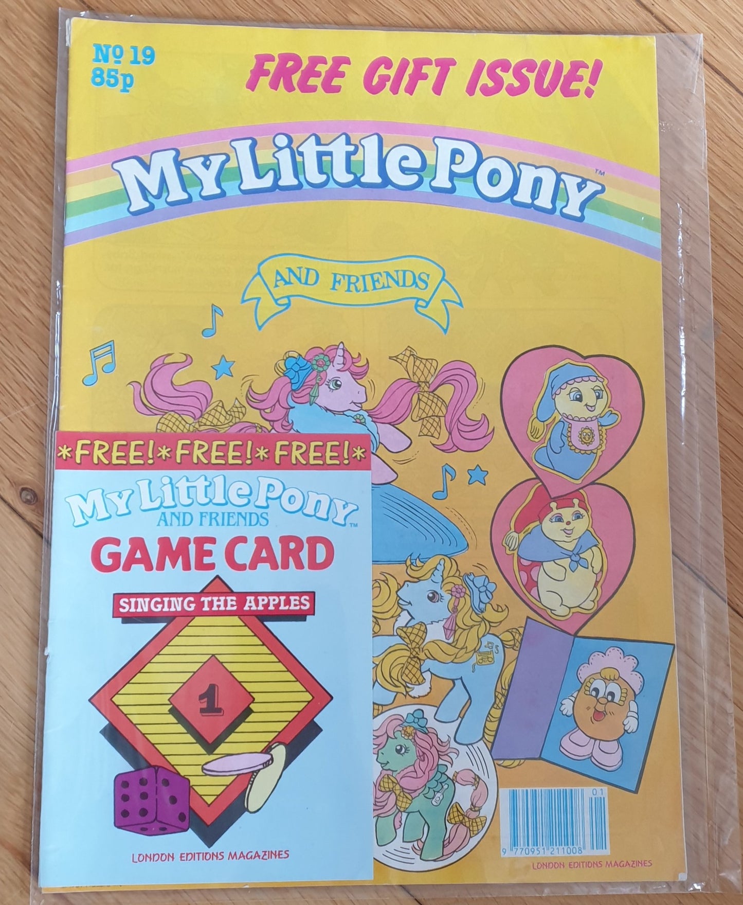 My Little Pony and Friends Comic with Free Gift - Issue 19