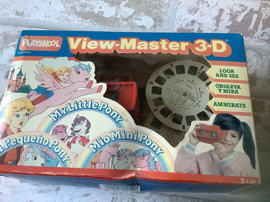 Boxed Viewmaster with reels