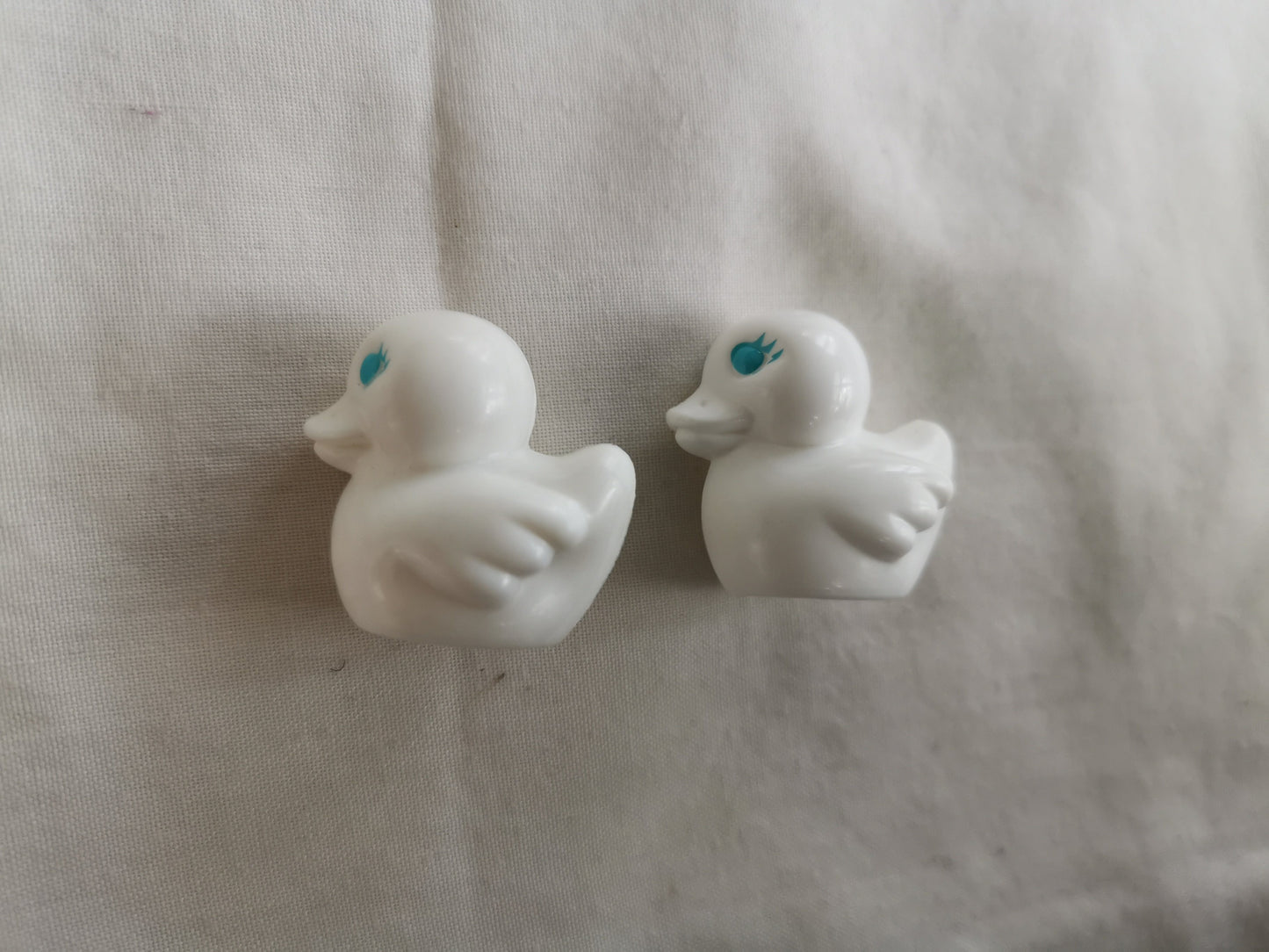 white duck (Scrub a Dub Tub)