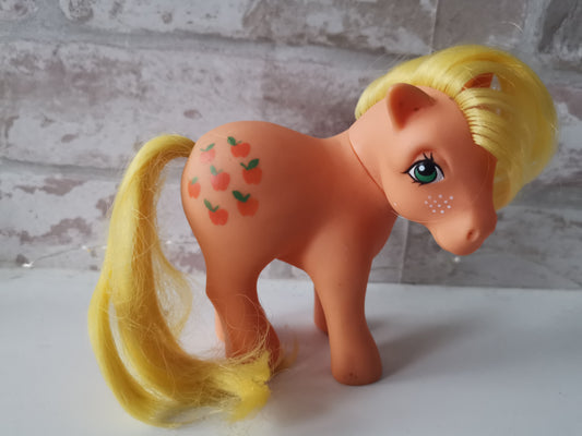 My Little Pony Weekly Spotlight: Applejack