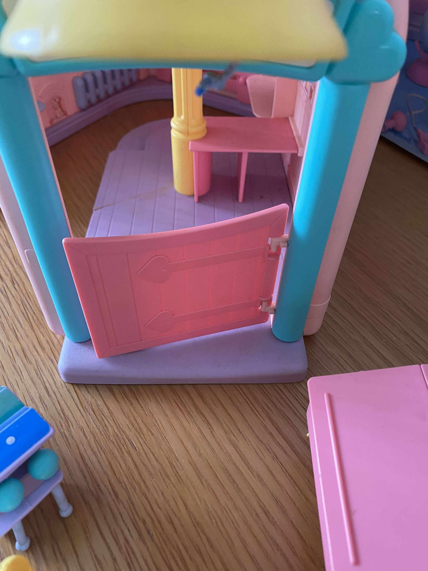 Schoolhouse Playset (Boxed)