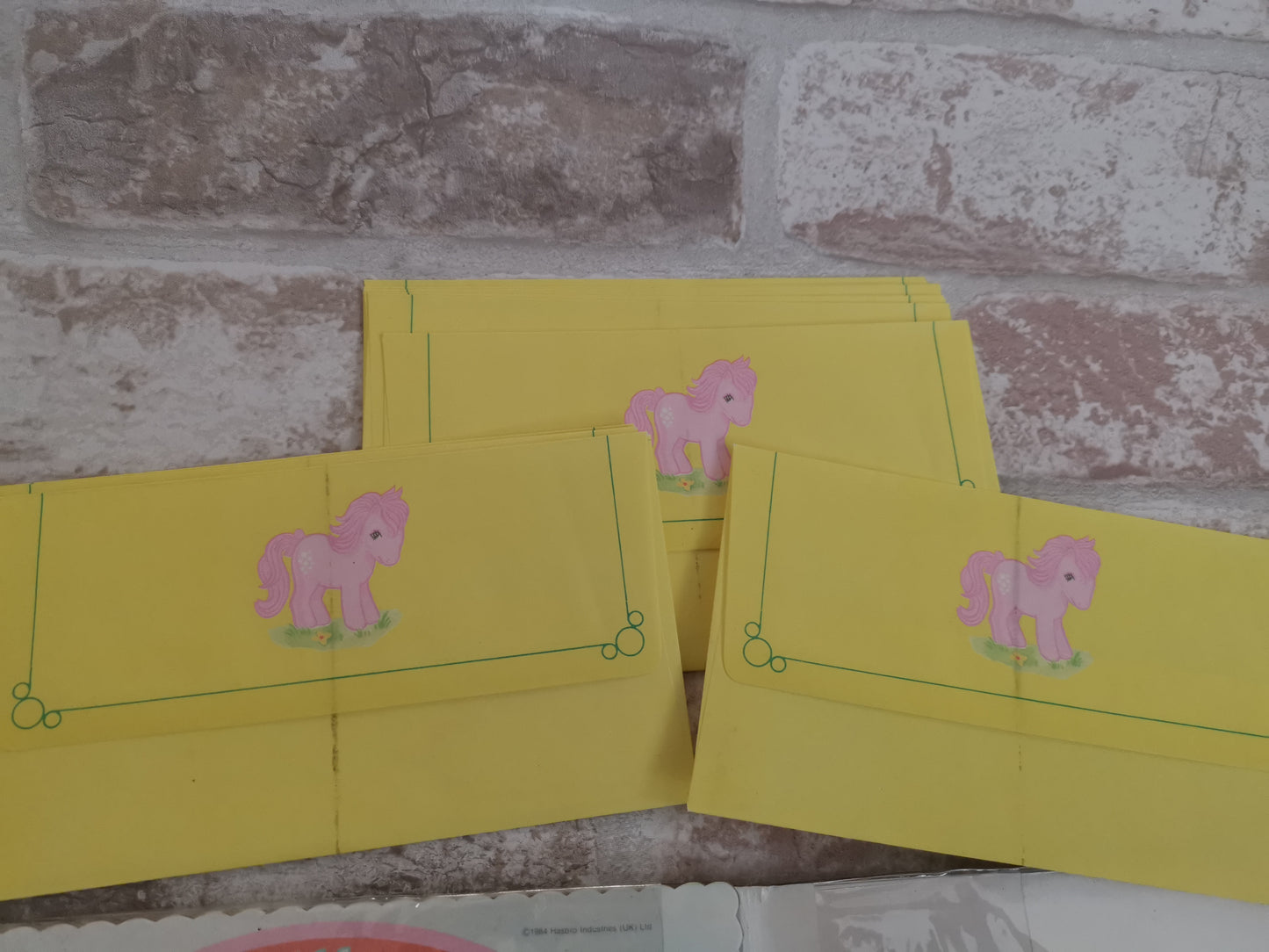 G1 Stationery Set