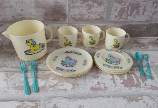 My Little Pony G1 Vintage Bow tie and Bubbles Plastic Tea Set