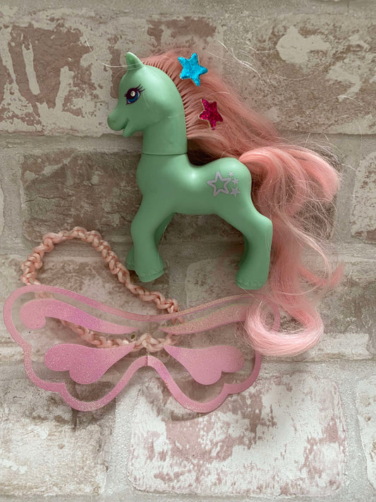 Spring (G2) with wings and hair clips