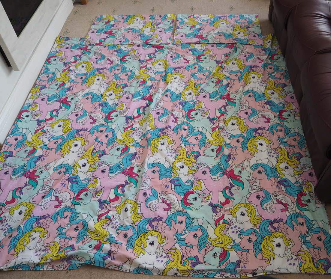 King Size Duvet Cover & Pillow Cases