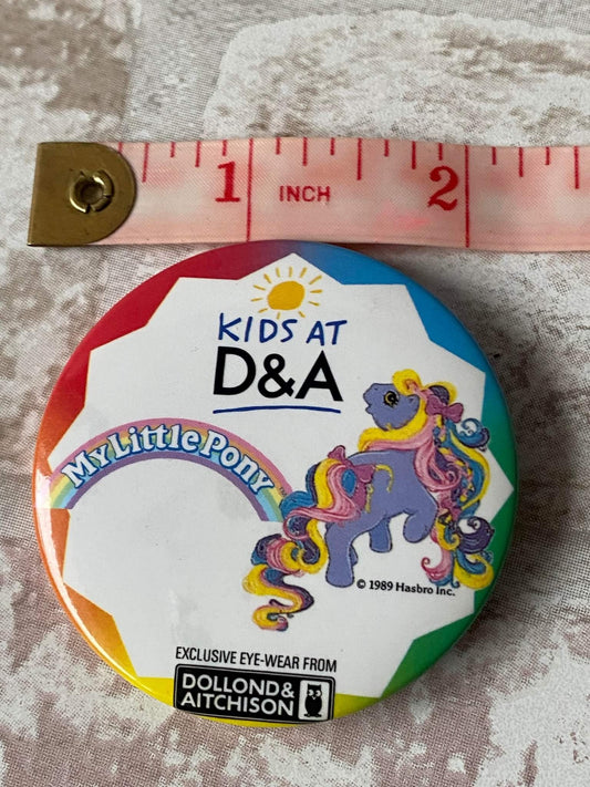 D&A Ringlets Badge / Button
